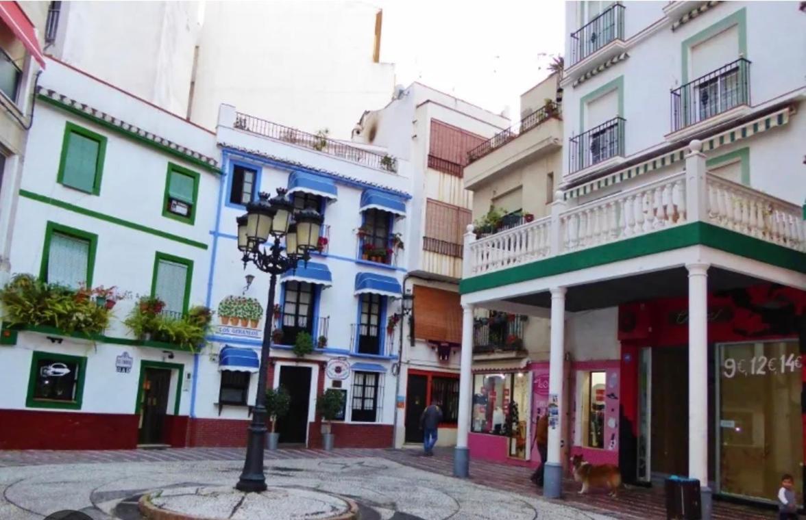 דירות Almuñécar Amelia De Mar Parking מראה חיצוני תמונה
